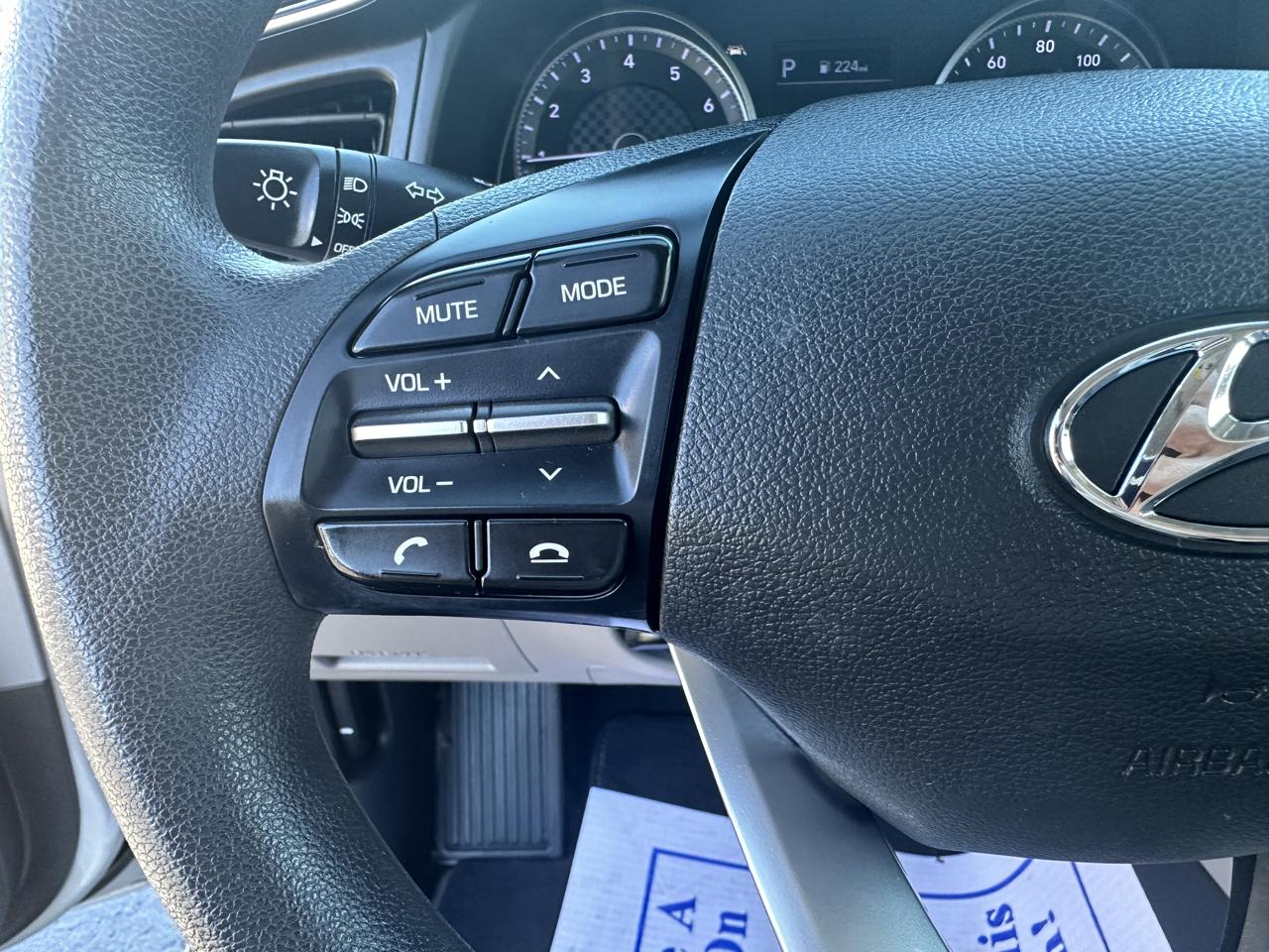 Hyundai Elantra SE IVT 2020