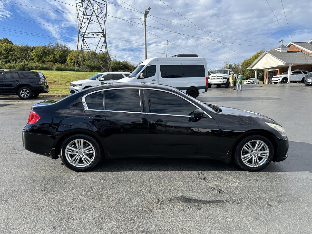 Infiniti G37 Sedan 4dr Journey RWD 2013