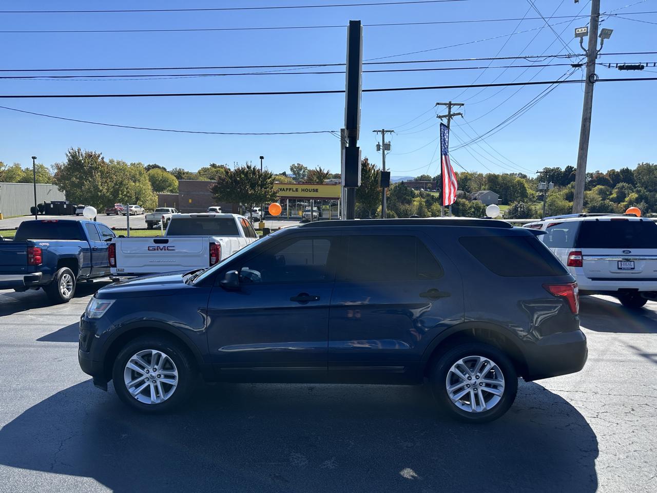 Ford Explorer Base 4WD 2017
