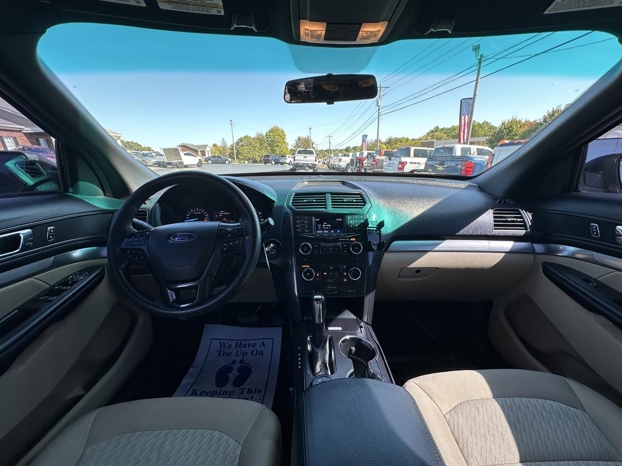 Ford Explorer Base 4WD 2017