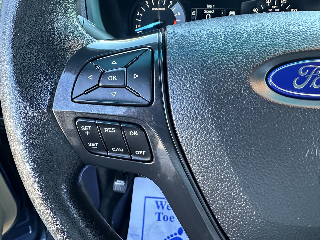 Ford Explorer Base 4WD 2017