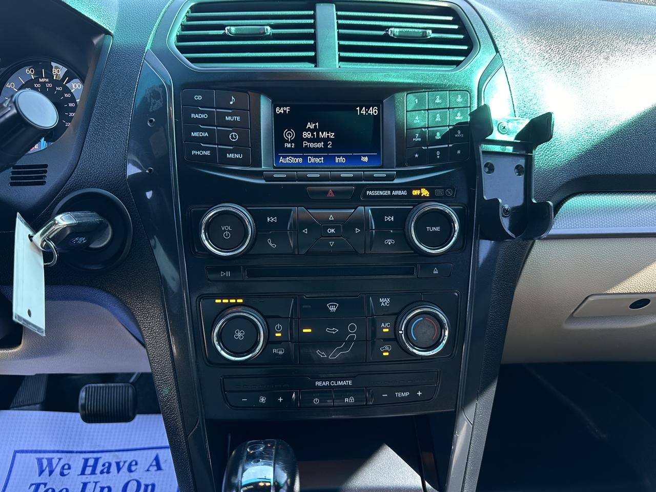 Ford Explorer Base 4WD 2017