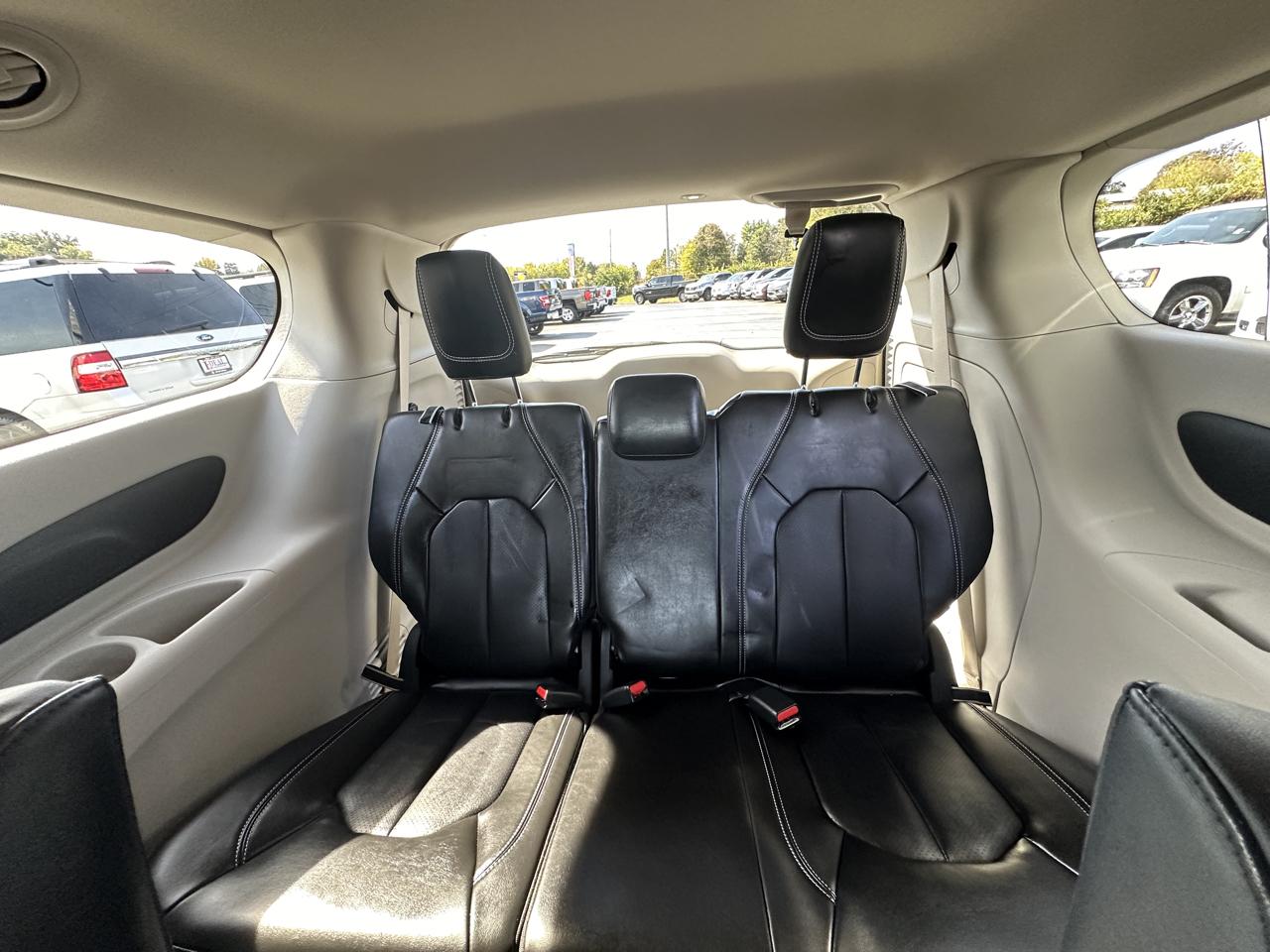 Chrysler Pacifica Hybrid Select FWD 2024