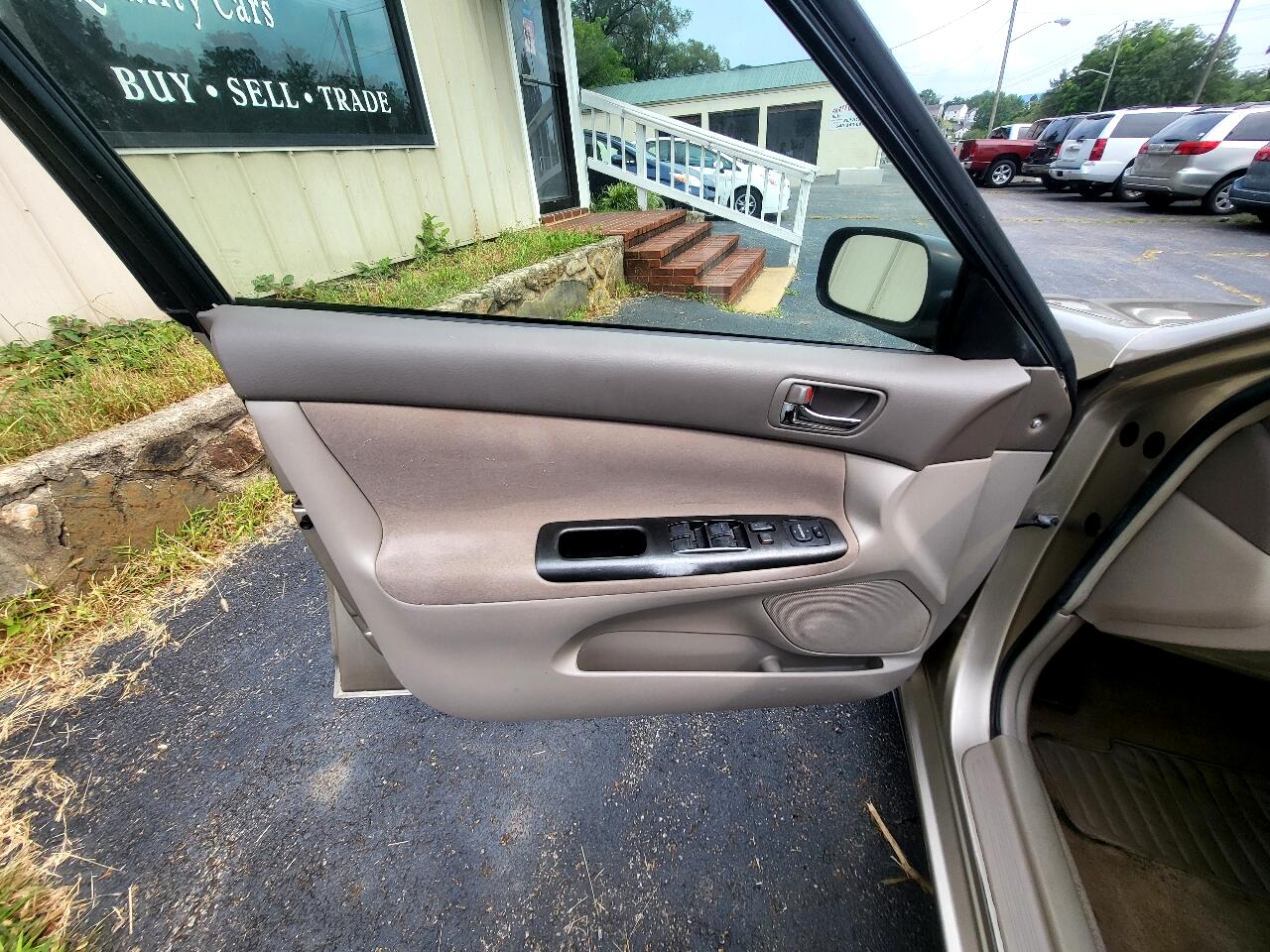 Toyota Camry Standard 2006