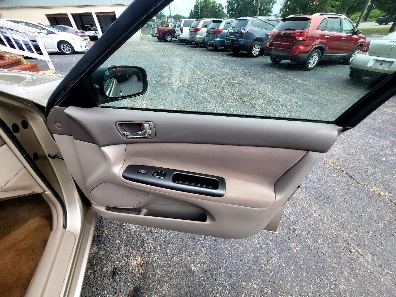 Toyota Camry Standard 2006