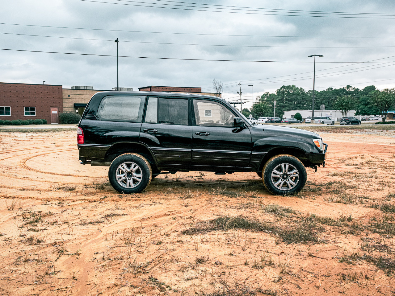 Lexus LX 470 4dr SUV 2001 Lexus LX 470 4dr SUV 2001