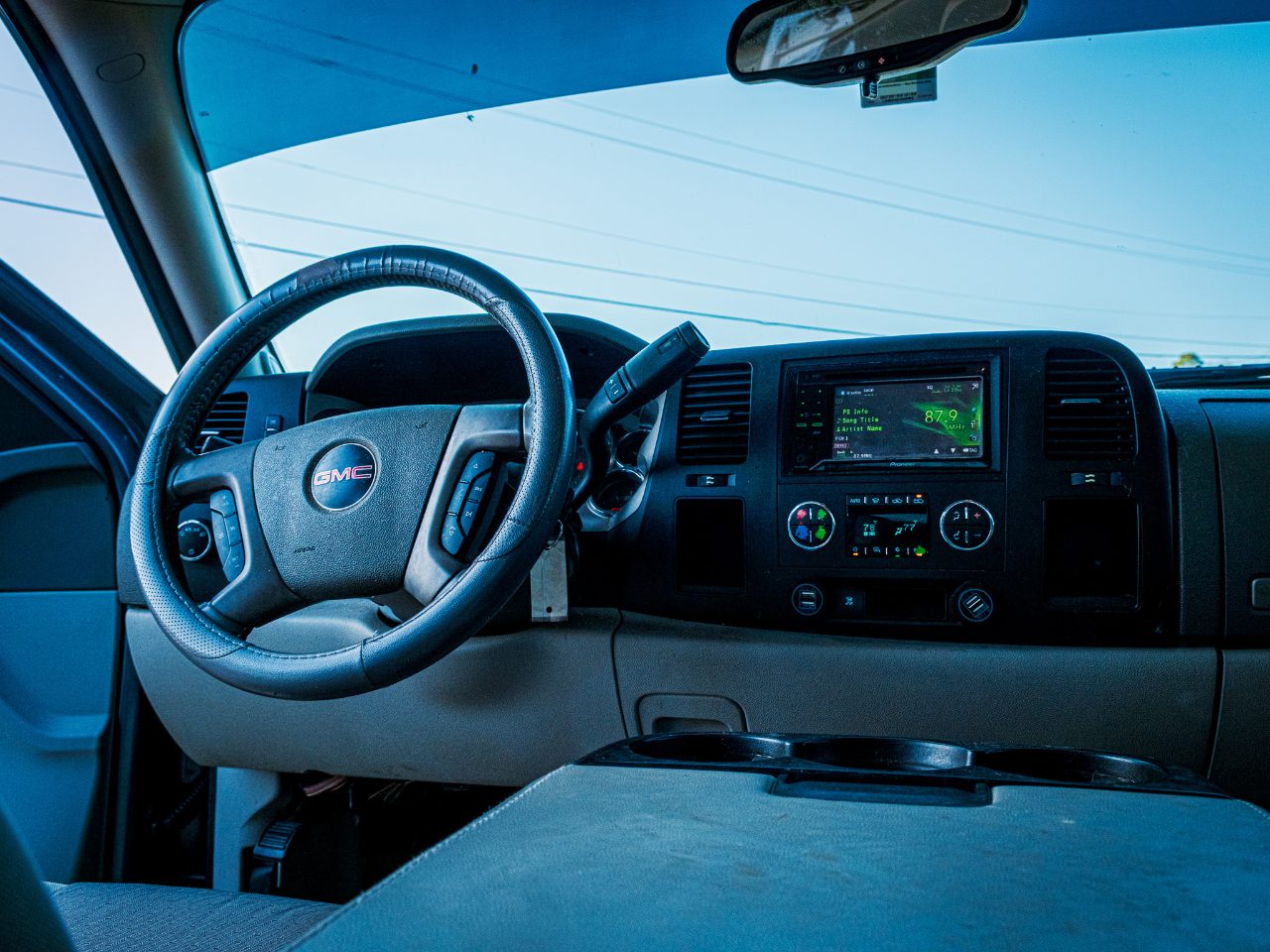 GMC Sierra 1500 2WD Crew Cab 143.5" SLE 2010