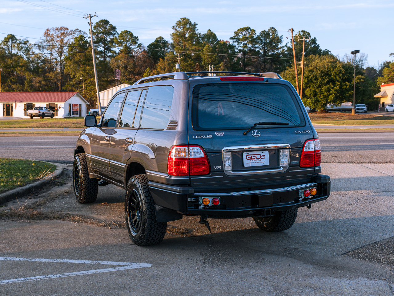 Lexus LX 470 4dr SUV 2003