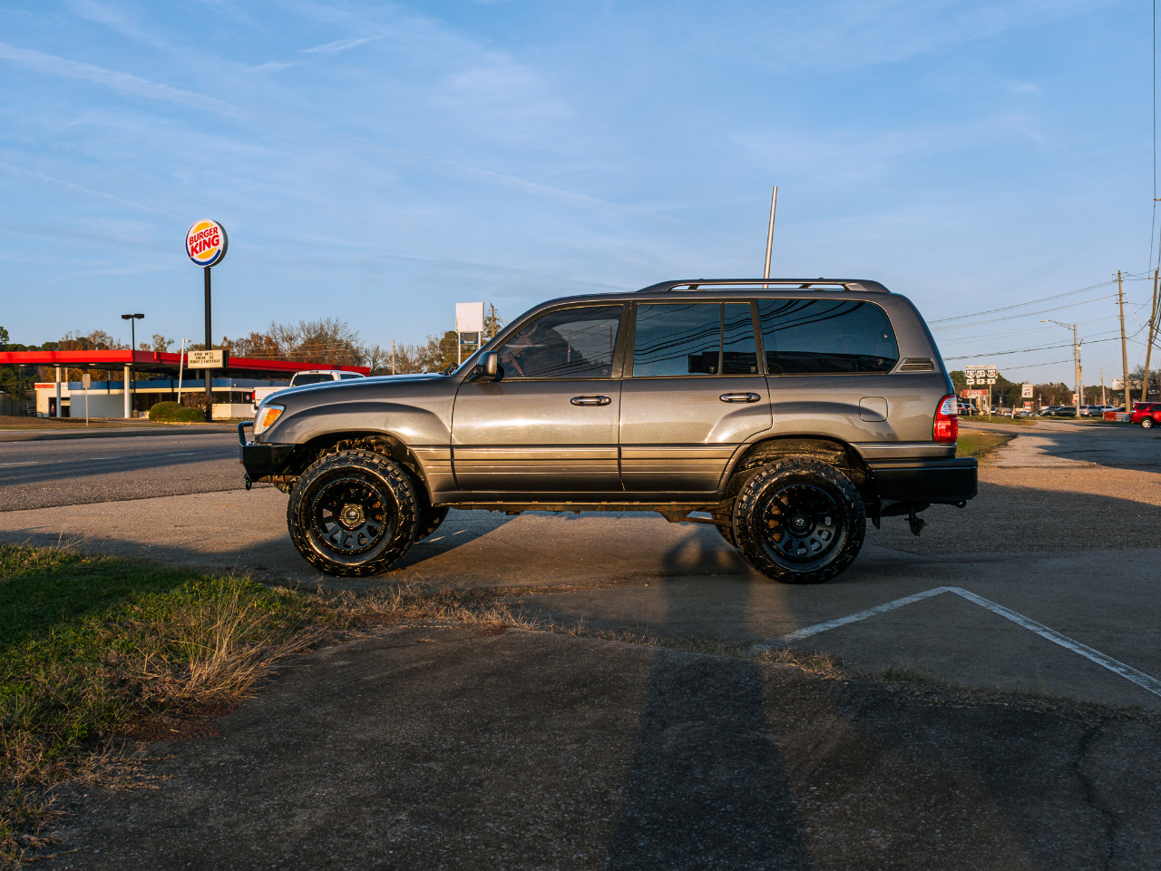 Lexus LX 470 4dr SUV 2003