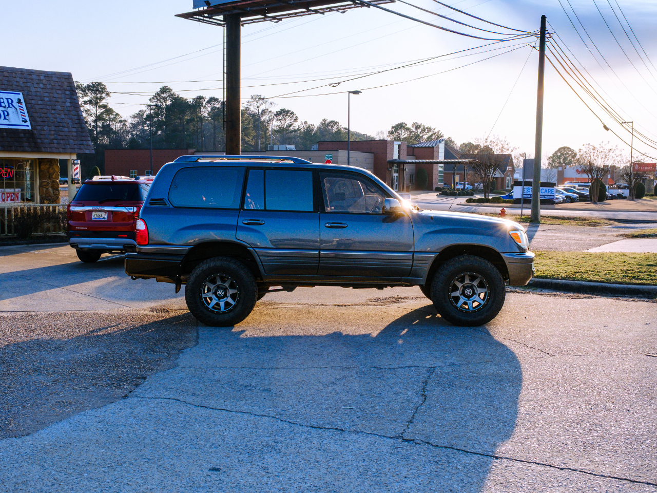 Lexus LX 470 4dr SUV 2003