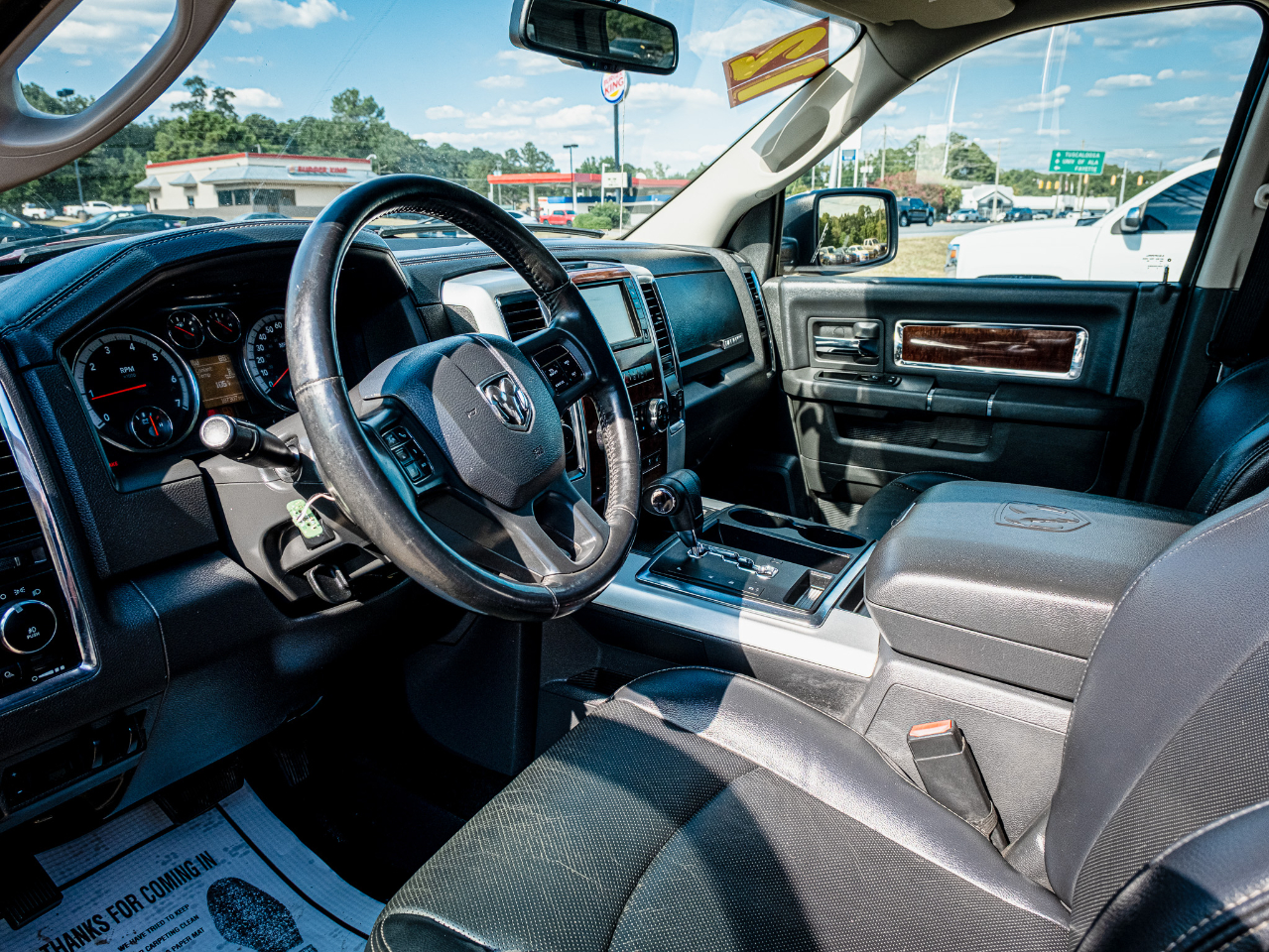 RAM 1500 Laramie Crew Cab 4WD 2012 RAM 1500 Laramie Crew Cab 4WD 2012