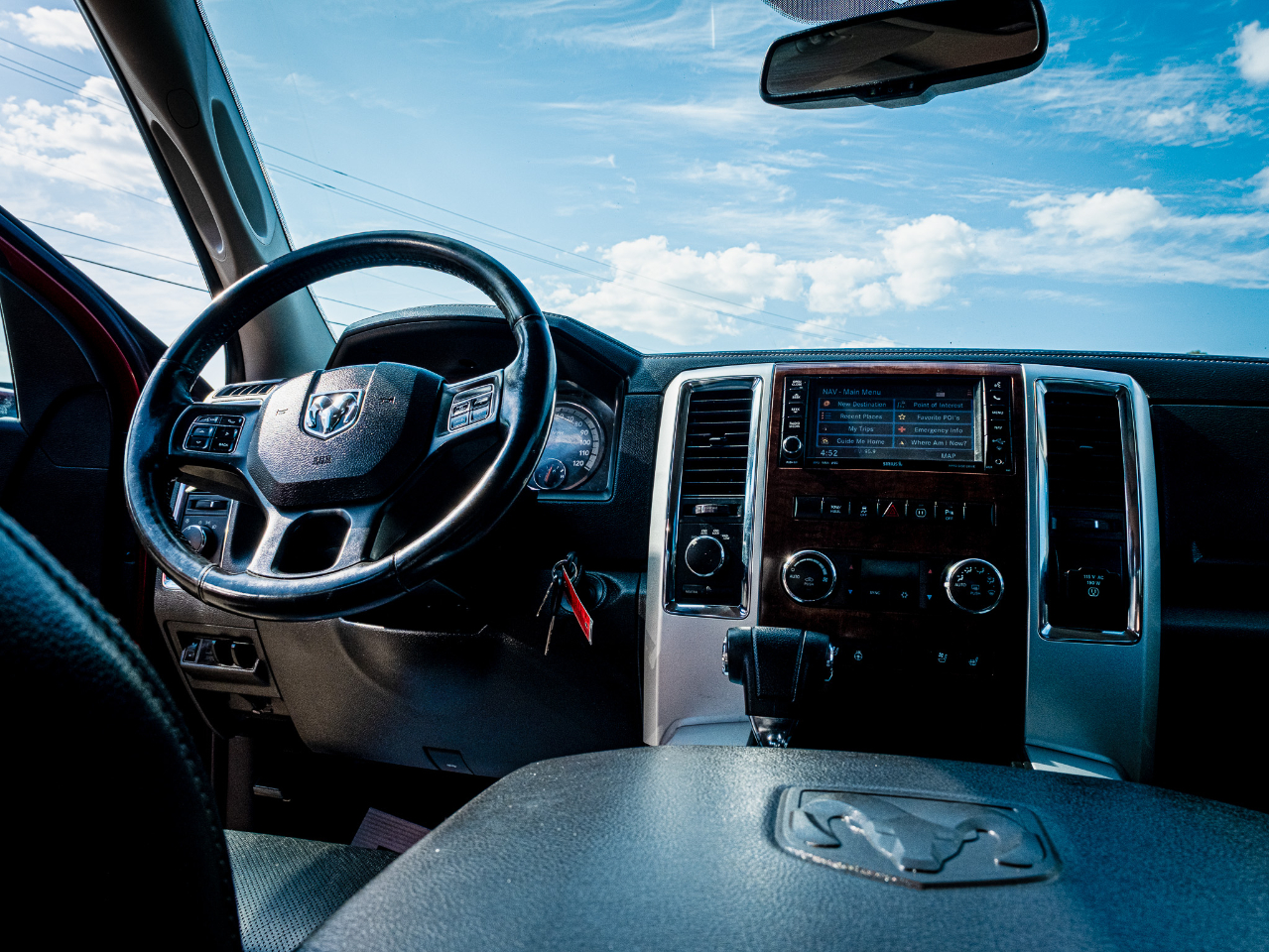 RAM 1500 Laramie Crew Cab 4WD 2012 RAM 1500 Laramie Crew Cab 4WD 2012