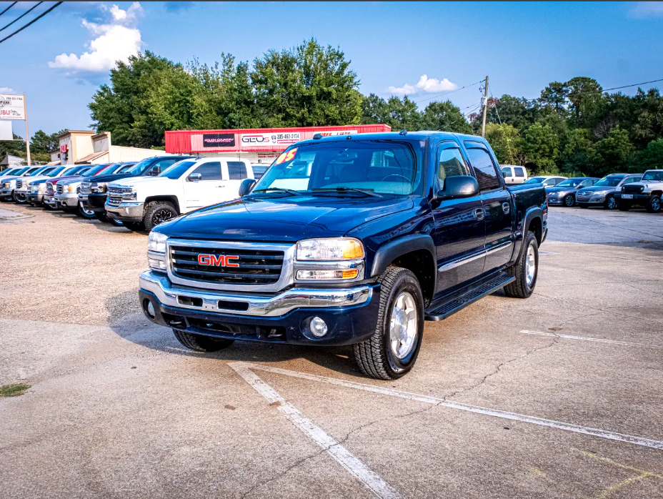 GMC Sierra 1500 SLE Crew Cab Short Bed 4WD 2005 GMC Sierra 1500 SLE Crew Cab Short Bed 4WD 2005