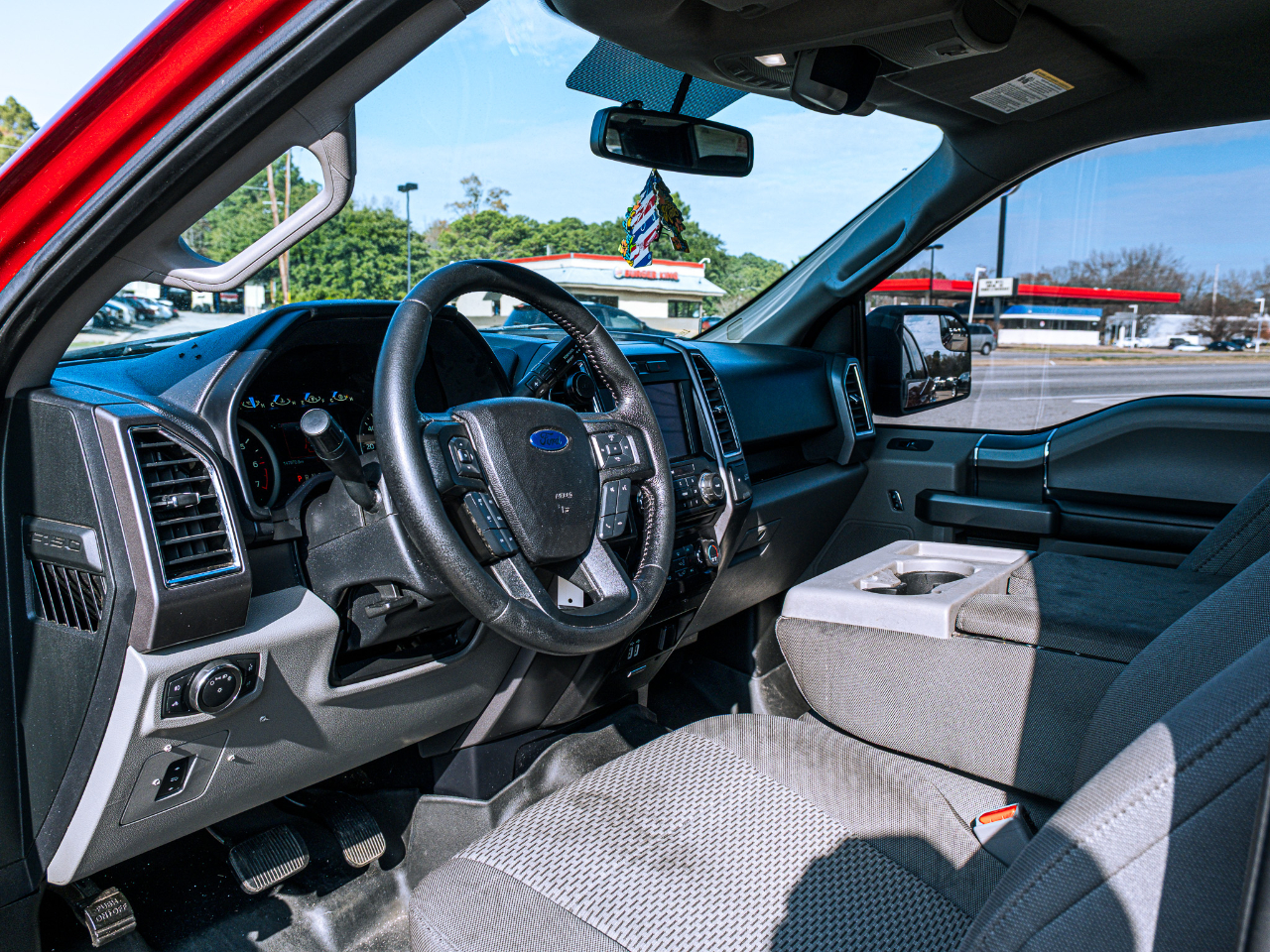 Ford F-150 Lariat SuperCrew 5.5-ft. Bed 4WD 2016