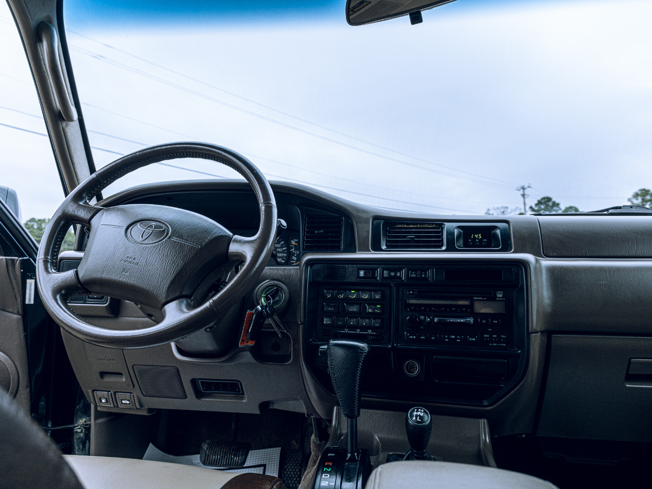 Toyota Land Cruiser 4WD 1997