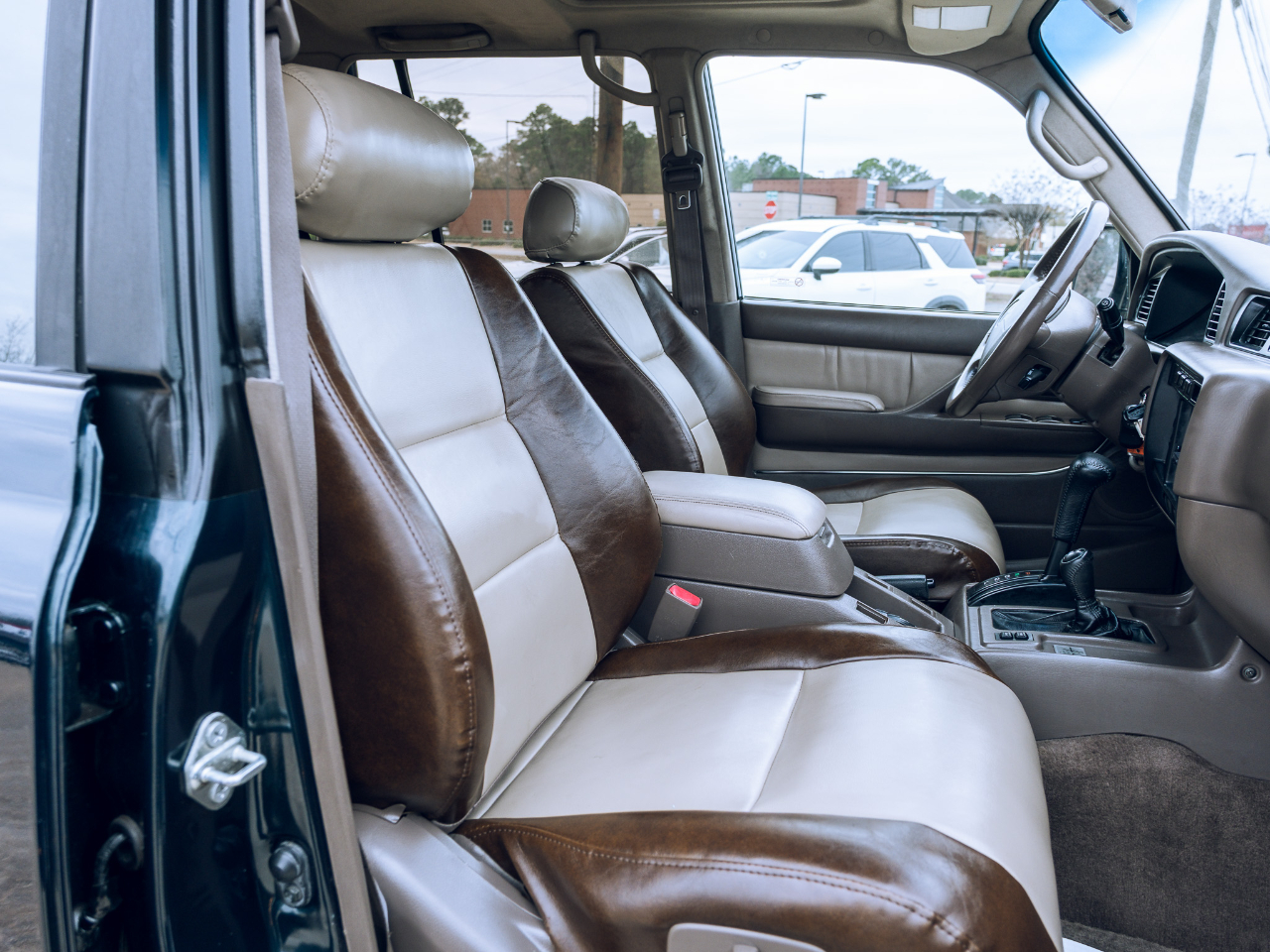 Toyota Land Cruiser 4WD 1997