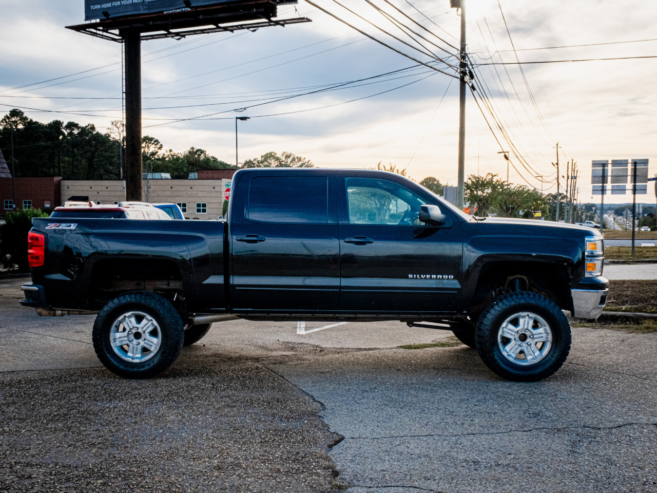 Chevrolet Silverado 1500 LT Crew Cab Long Box 4WD 2015 Chevrolet Silverado 1500 LT Crew Cab Long Box 4WD 2015