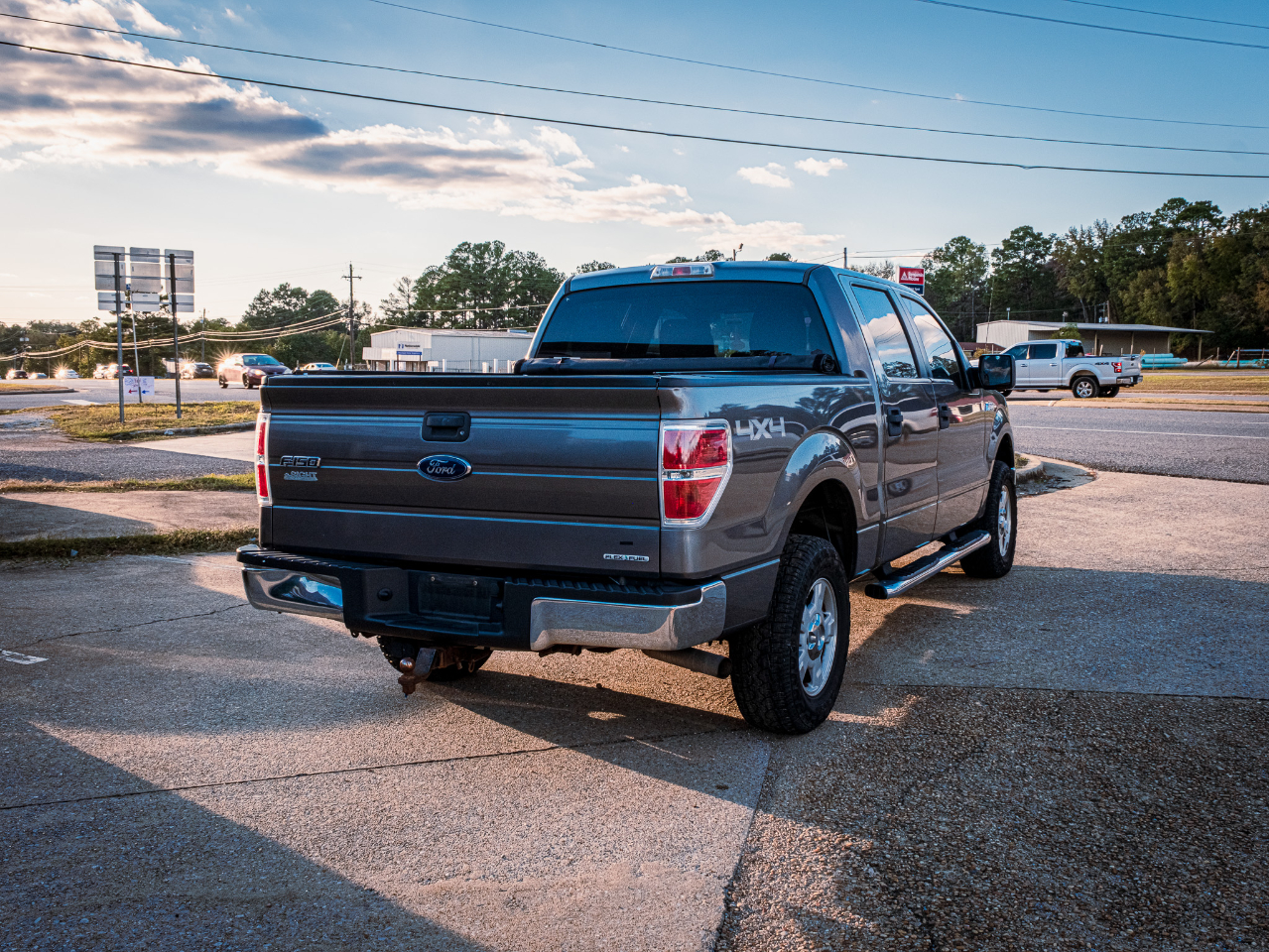 Ford F-150 XLT SuperCrew 6.5-ft. Bed 4WD 2012 Ford F-150 XLT SuperCrew 6.5-ft. Bed 4WD 2012