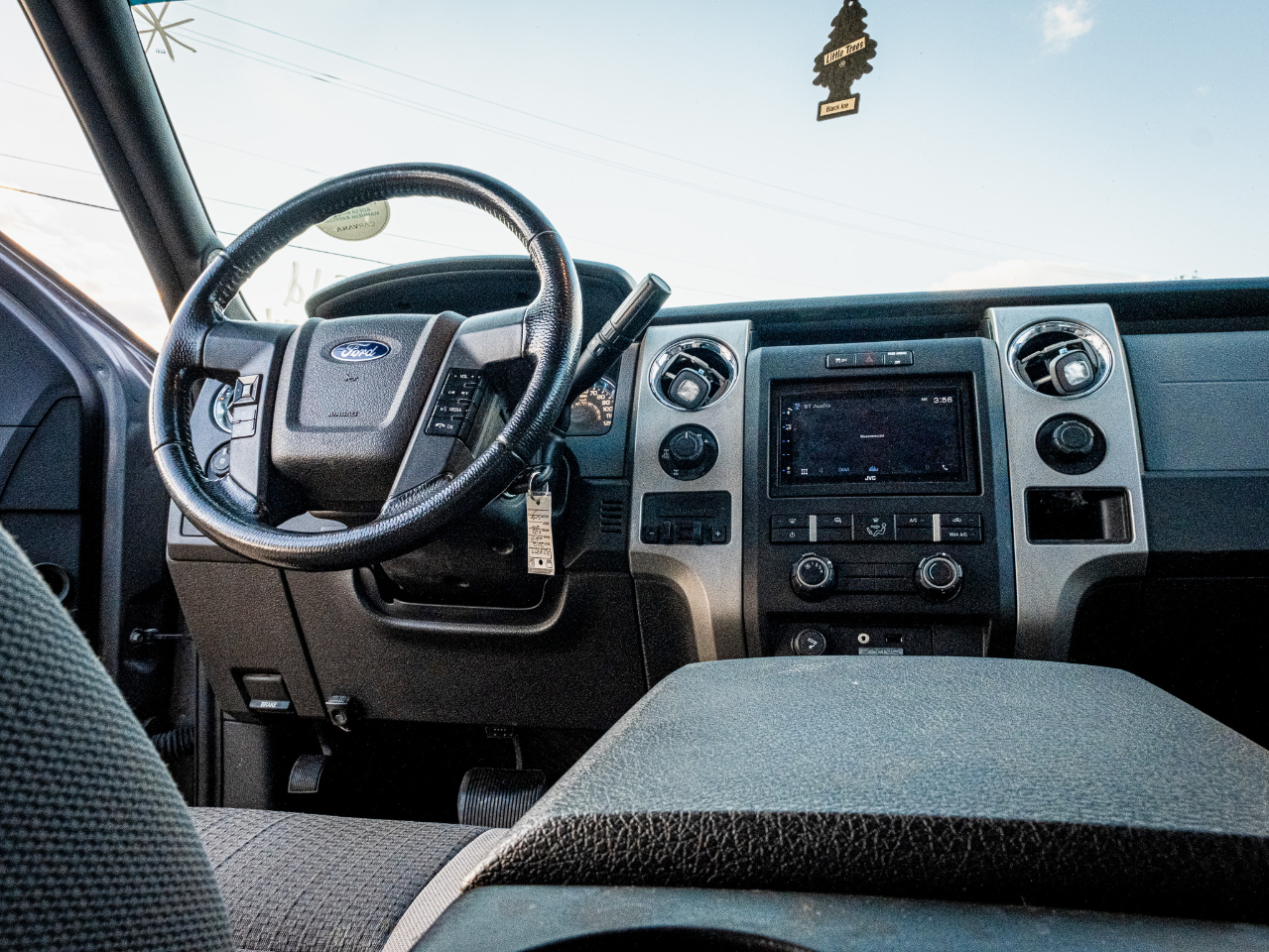 Ford F-150 XLT SuperCrew 6.5-ft. Bed 4WD 2012 Ford F-150 XLT SuperCrew 6.5-ft. Bed 4WD 2012