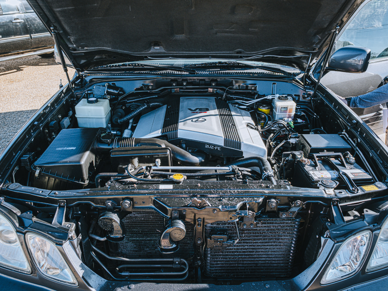 Lexus LX 470 Sport Utility 2004