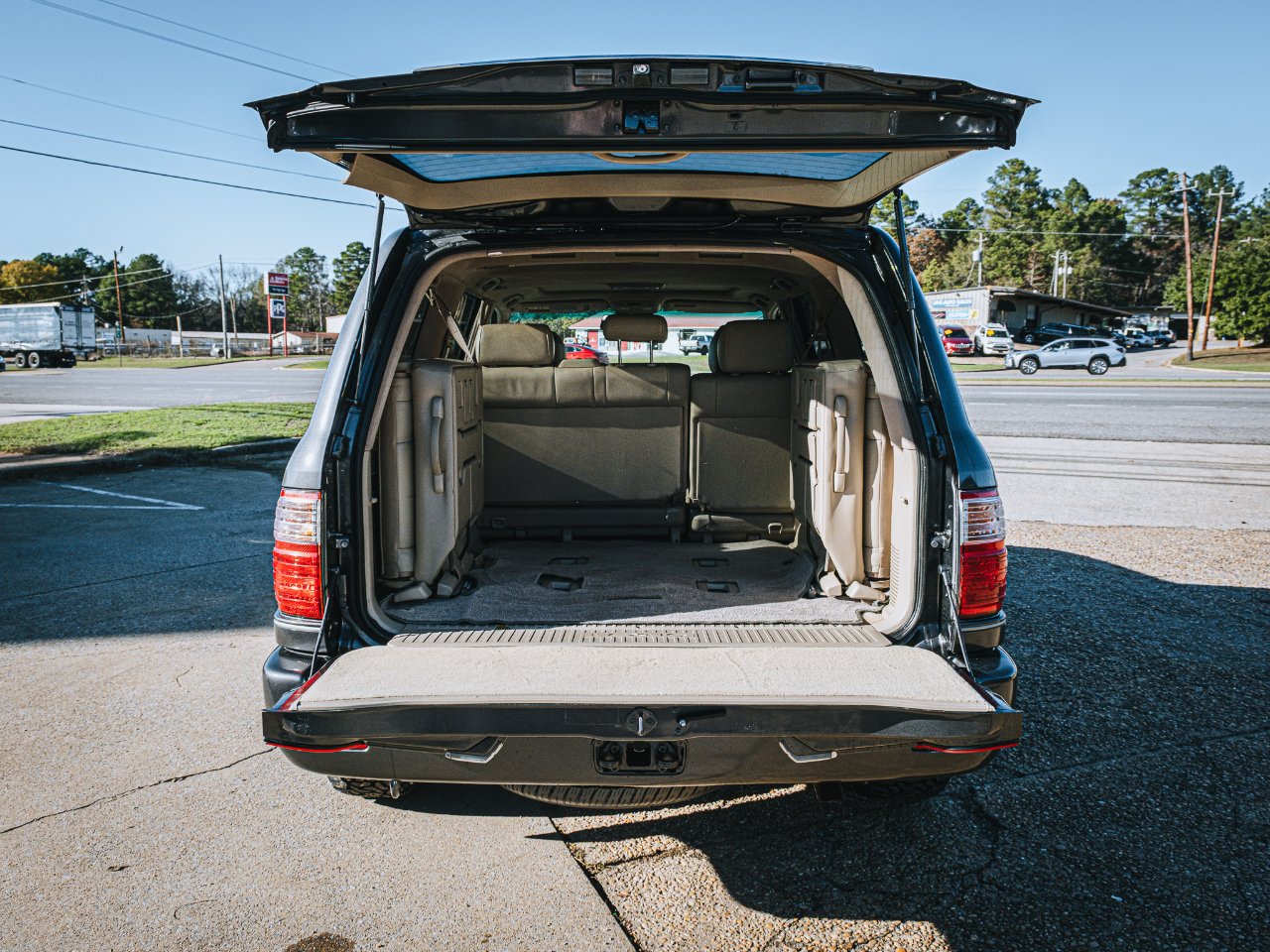 Lexus LX 470 Sport Utility 2004