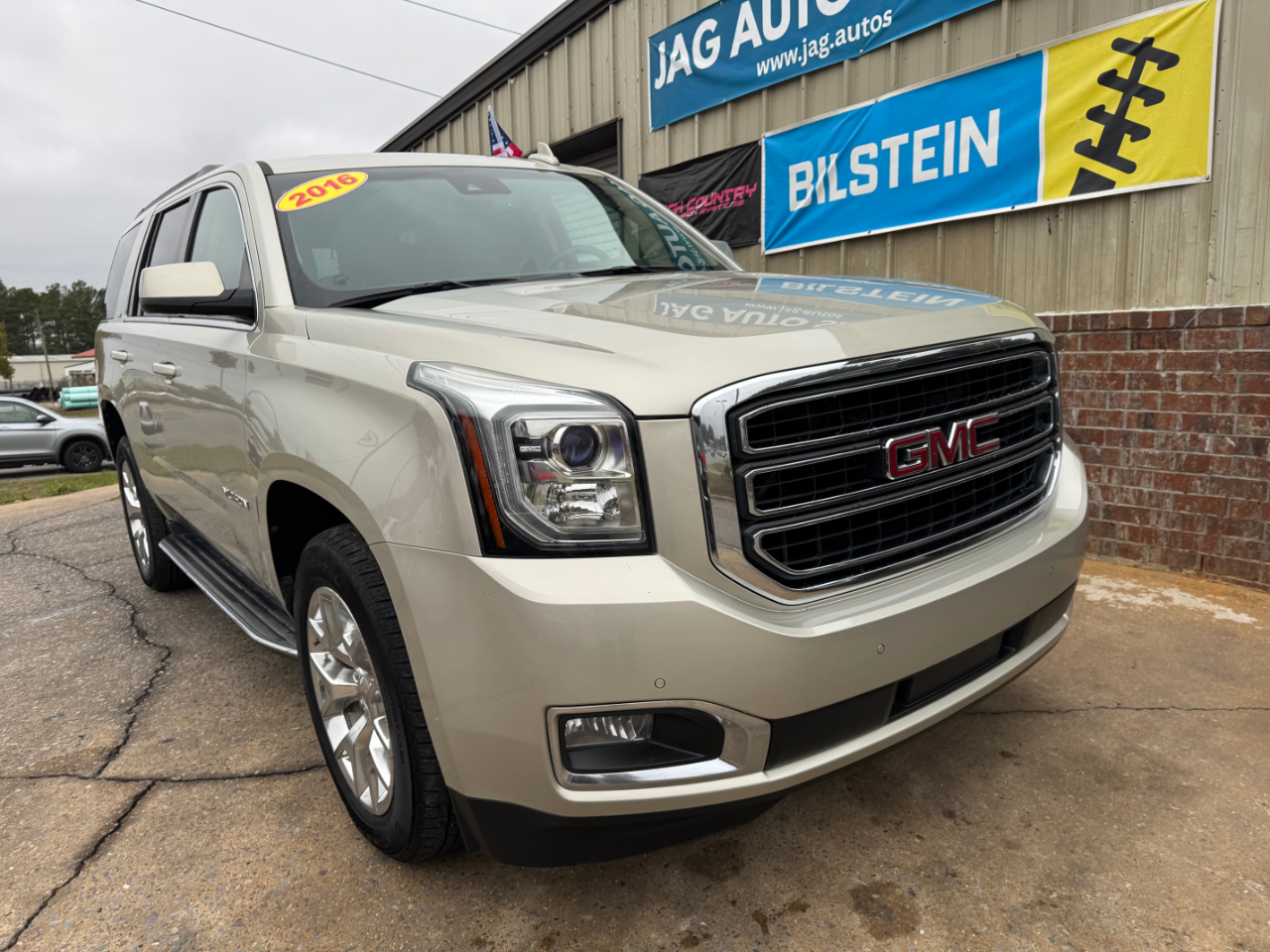 2016 GMC Yukon SLT's photo