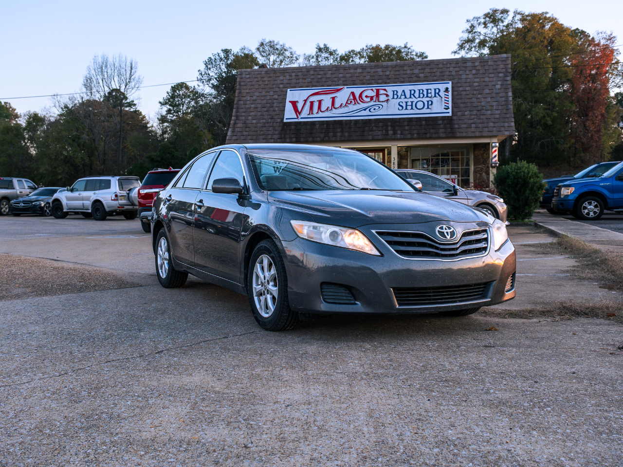 Toyota Camry Base 6-Spd AT 2011