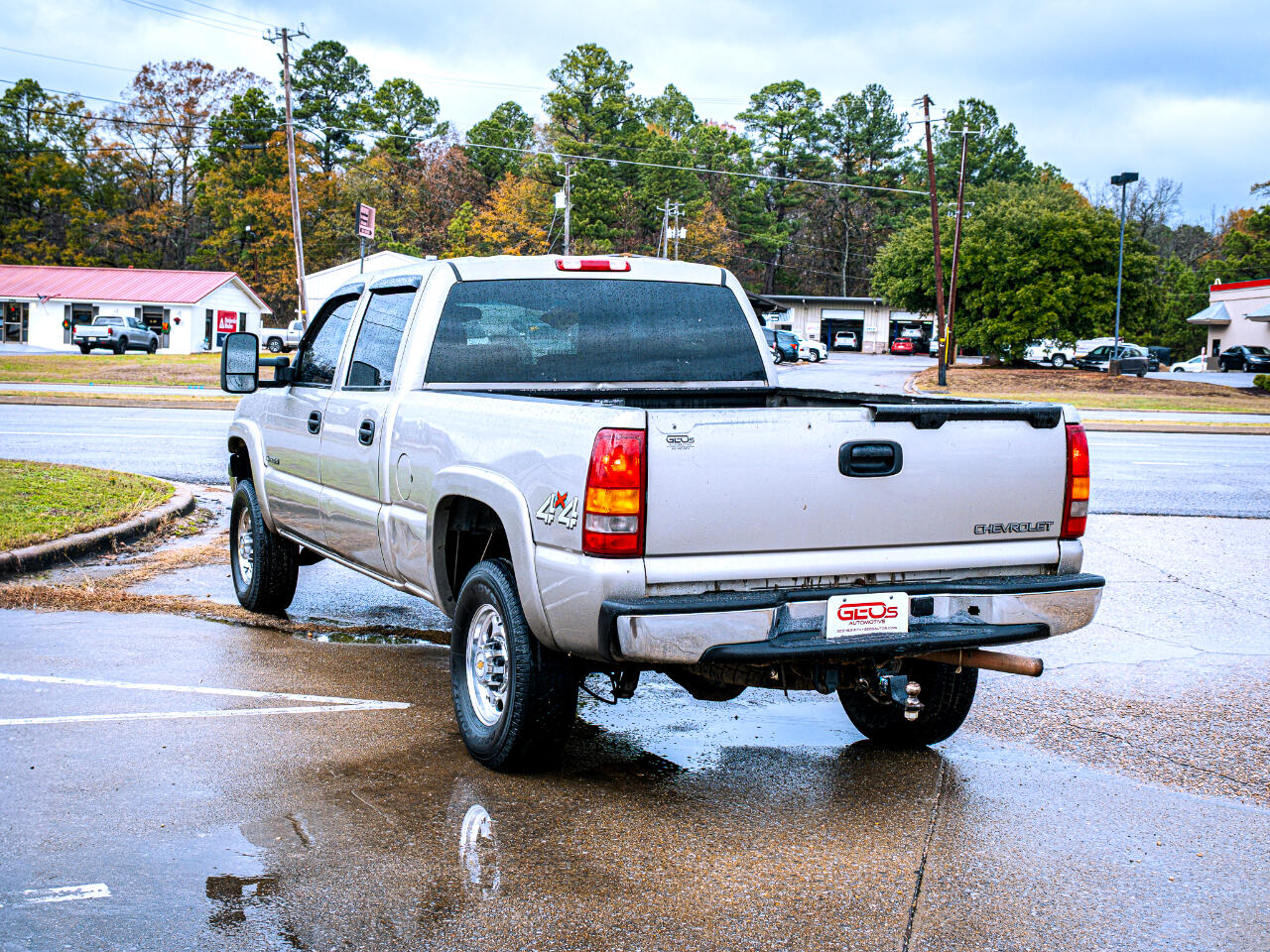 Chevrolet Silverado 1500 HD Crew Cab LS 4WD 2001