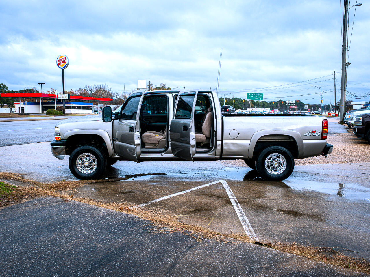 Chevrolet Silverado 1500 HD Crew Cab LS 4WD 2001