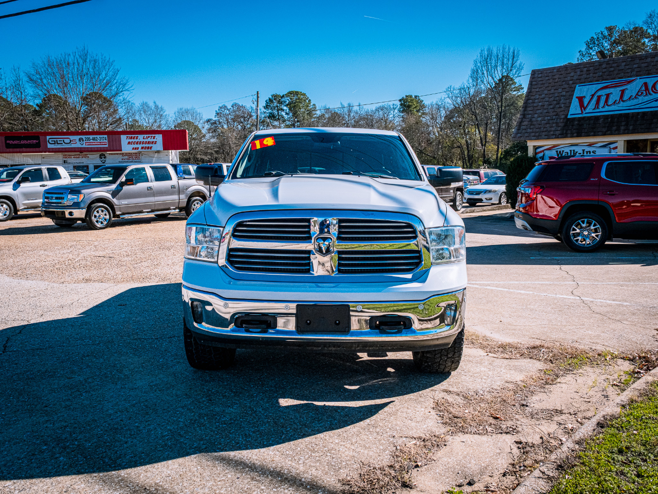 RAM 1500 SLT Crew Cab SWB 4WD 2014