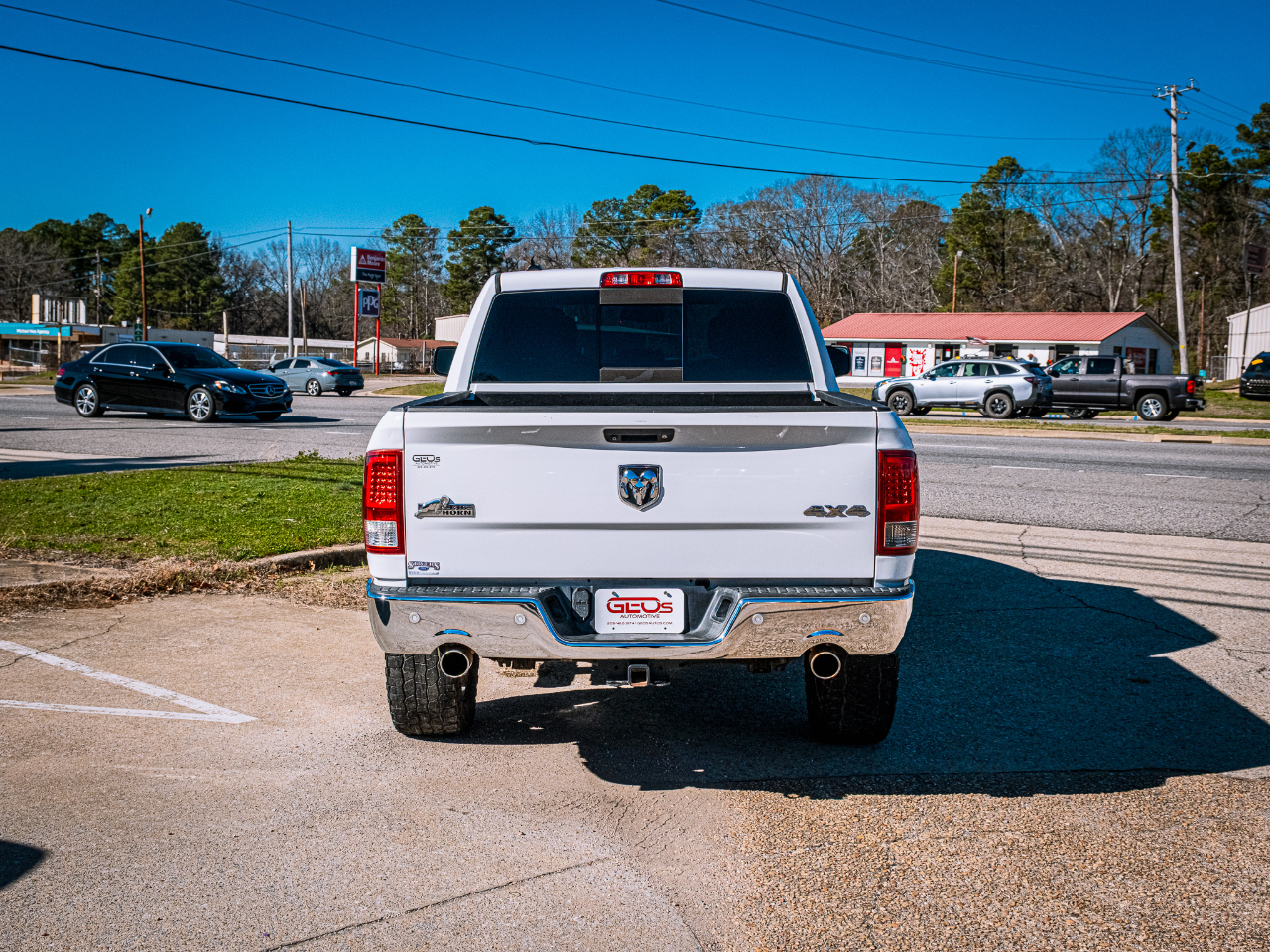 RAM 1500 SLT Crew Cab SWB 4WD 2014