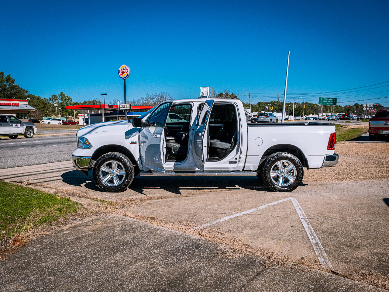 RAM 1500 SLT Crew Cab SWB 4WD 2014