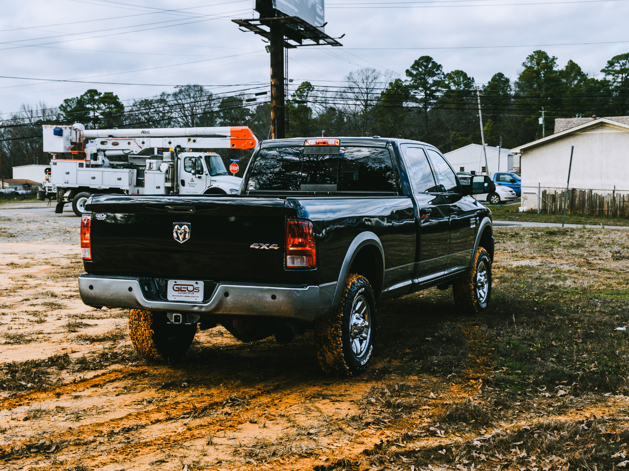 RAM 2500 Laramie Crew Cab LWB 4WD 2011