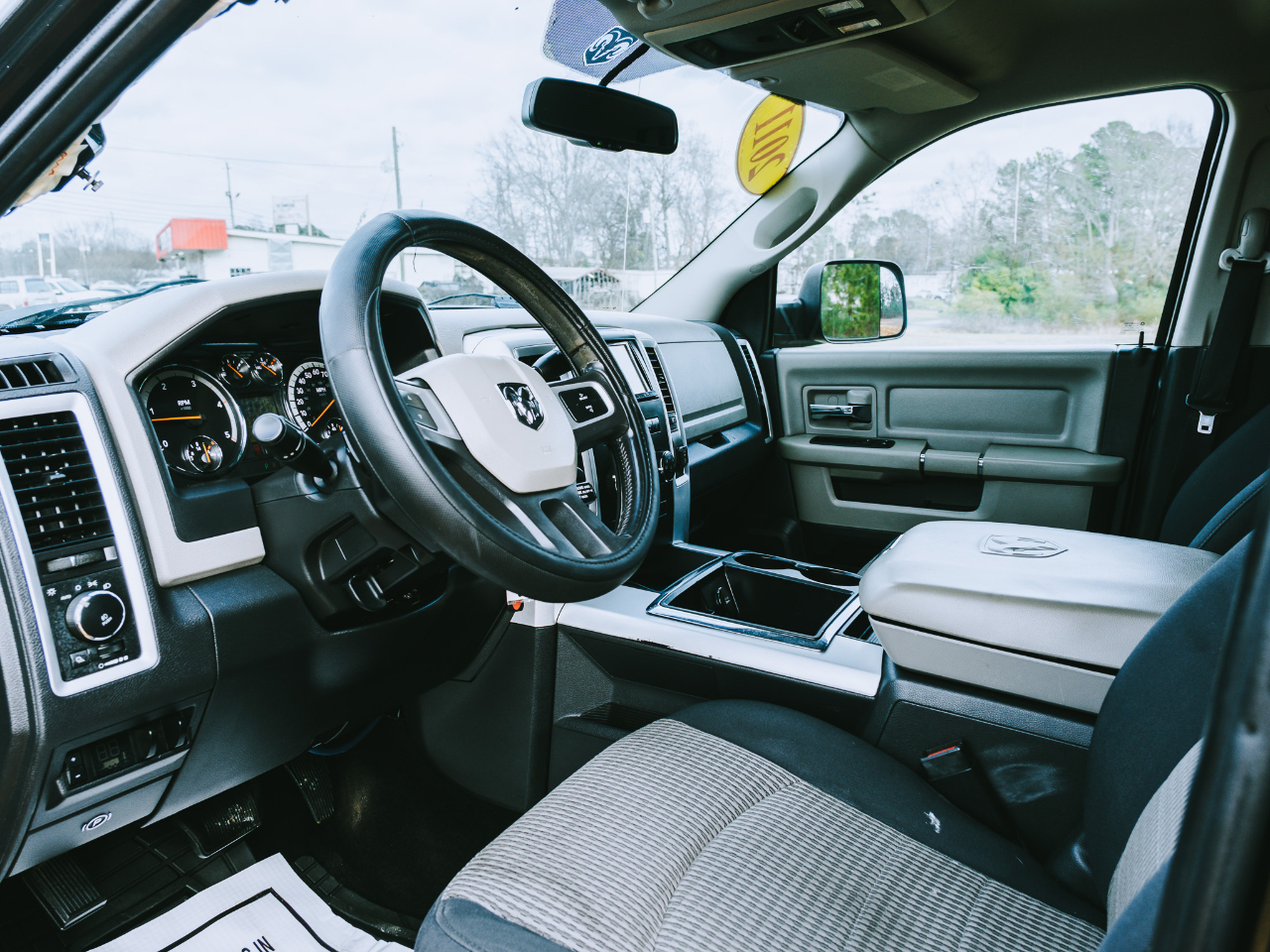 RAM 2500 Laramie Crew Cab LWB 4WD 2011