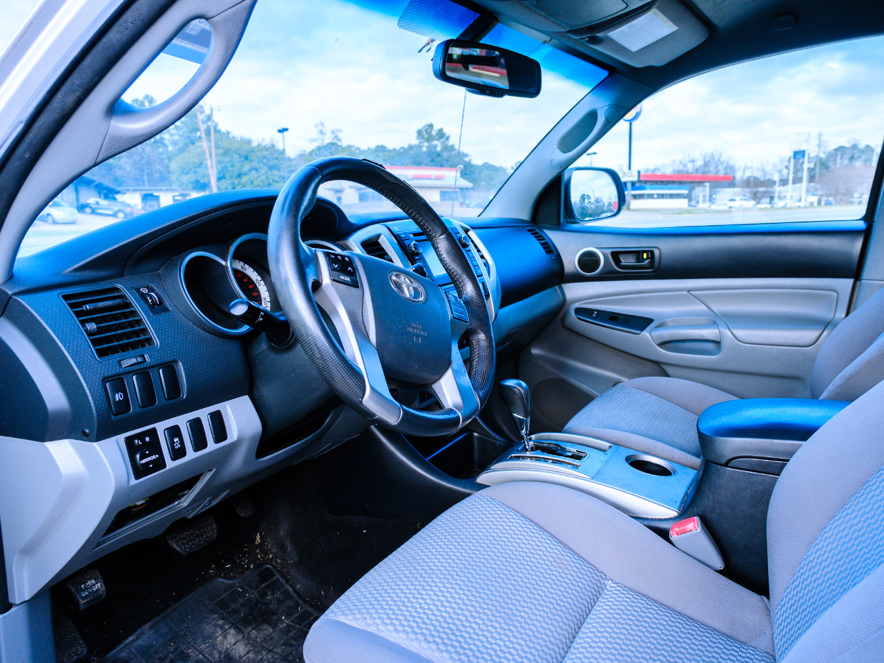 Toyota Tacoma PreRunner Double Cab V6 Auto 2WD 2013