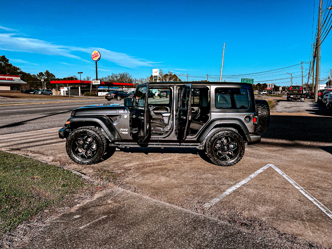 Jeep Wrangler Unlimited Sport 2018