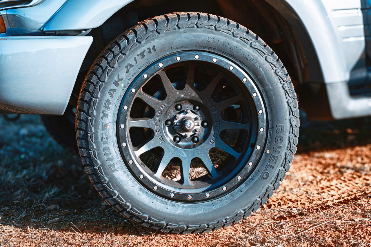 Lexus LX 450 Base 1996