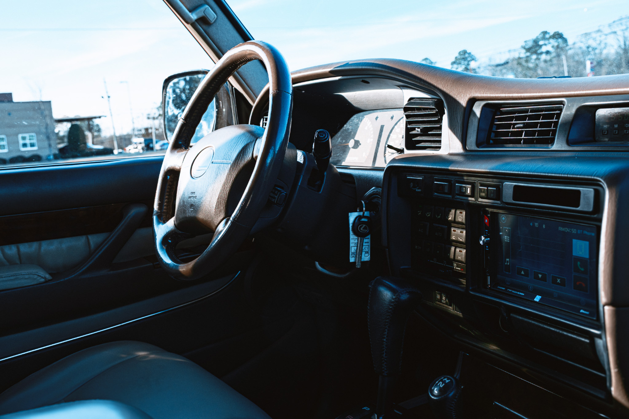 Lexus LX 450 Base 1996