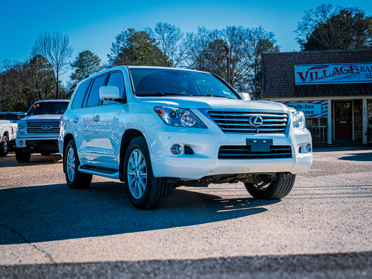 Lexus LX 570 Sport Utility 2011