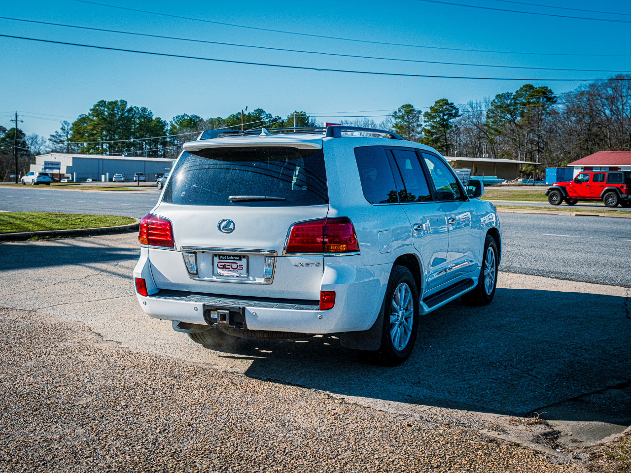 Lexus LX 570 Sport Utility 2011