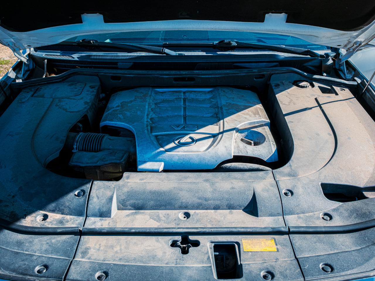 Lexus LX 570 Sport Utility 2011