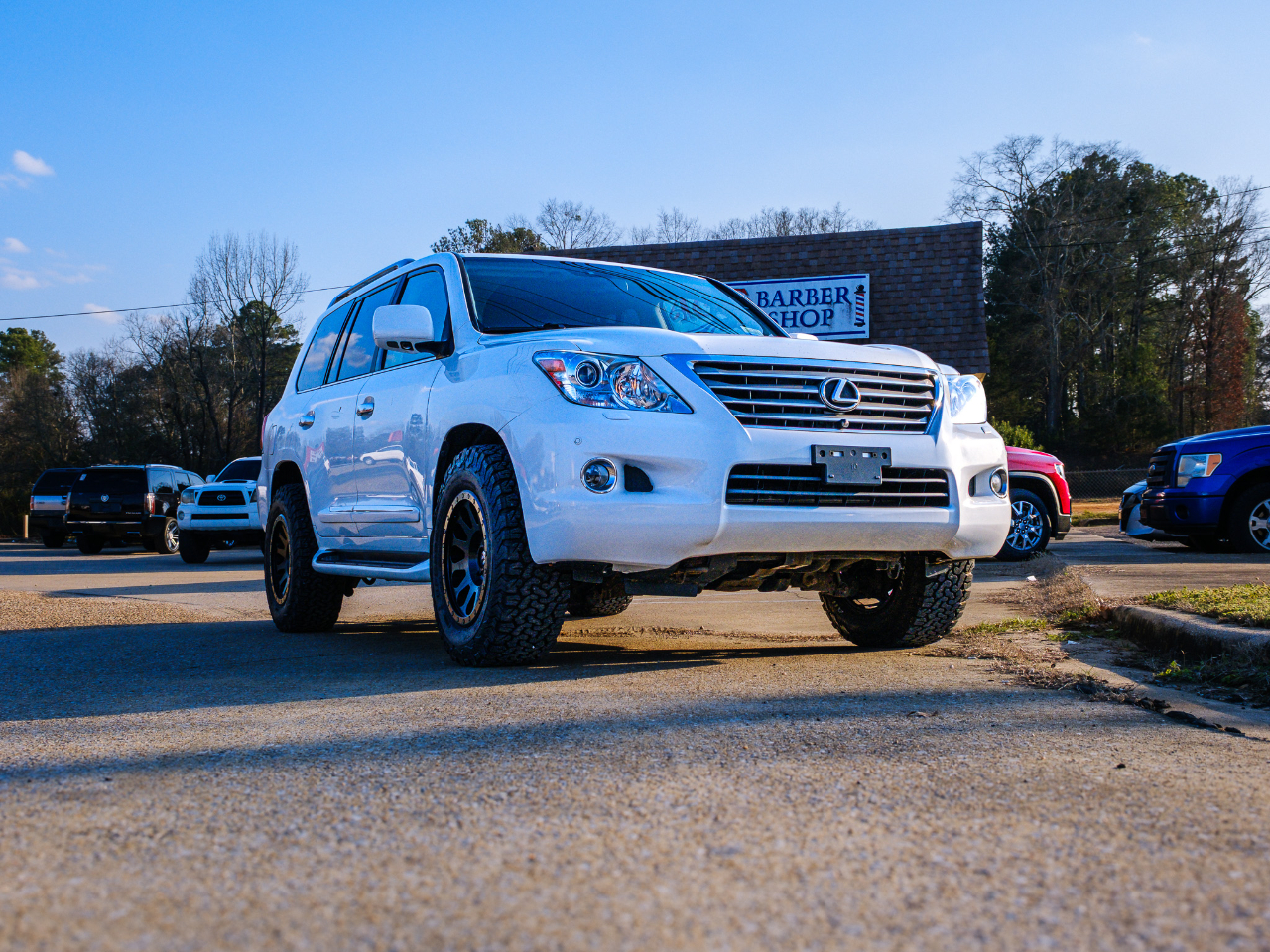 Lexus LX 570 Sport Utility 2011