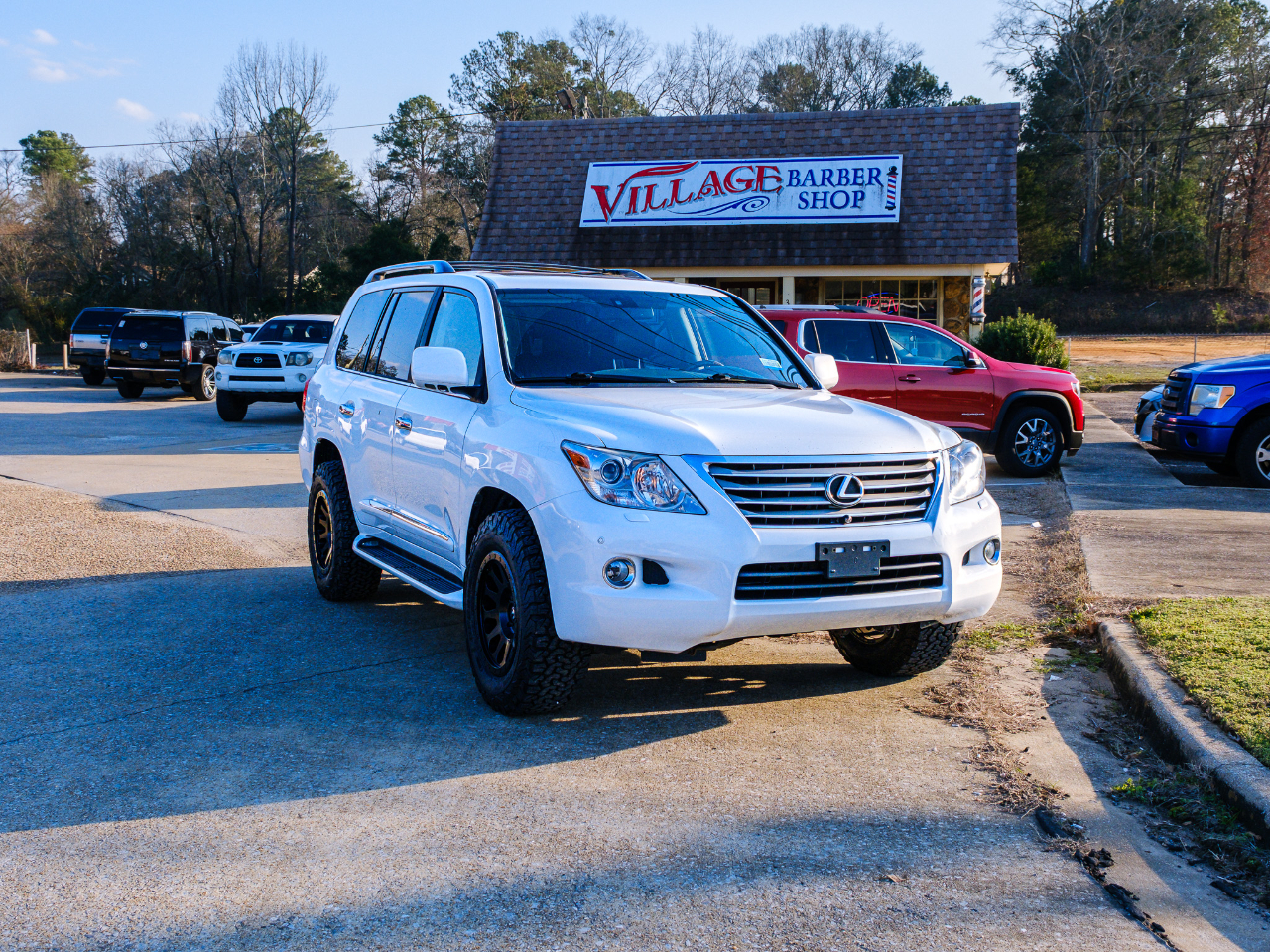 Lexus LX 570 Sport Utility 2011