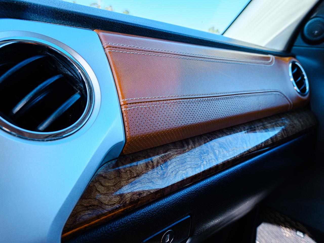 Toyota Tundra Platinum CrewMax 5.7L FFV 4WD 2016