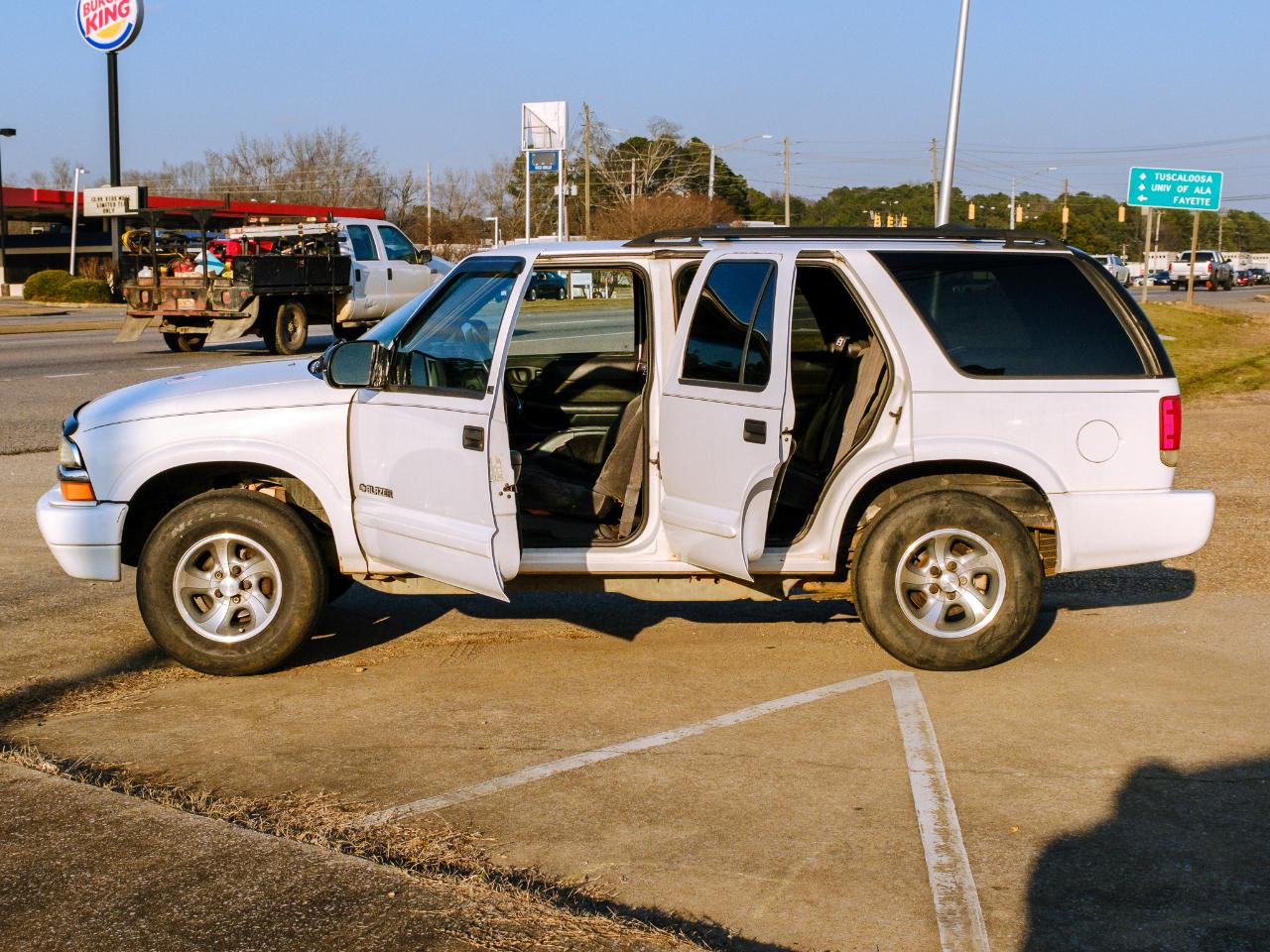 Chevrolet Blazer 4-Door 2WD LS 2002