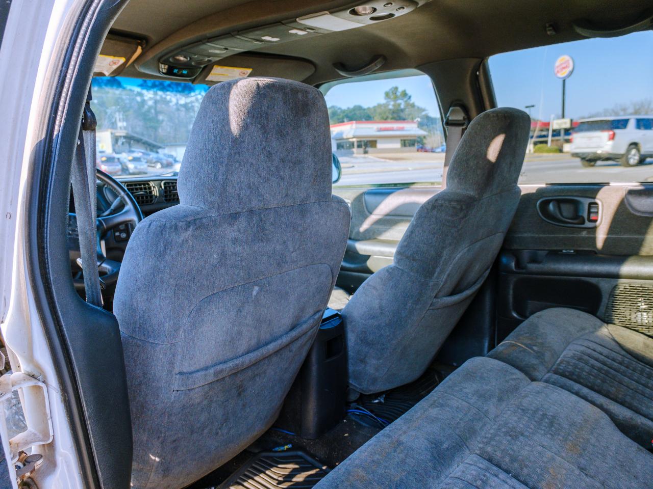 Chevrolet Blazer 4-Door 2WD LS 2002