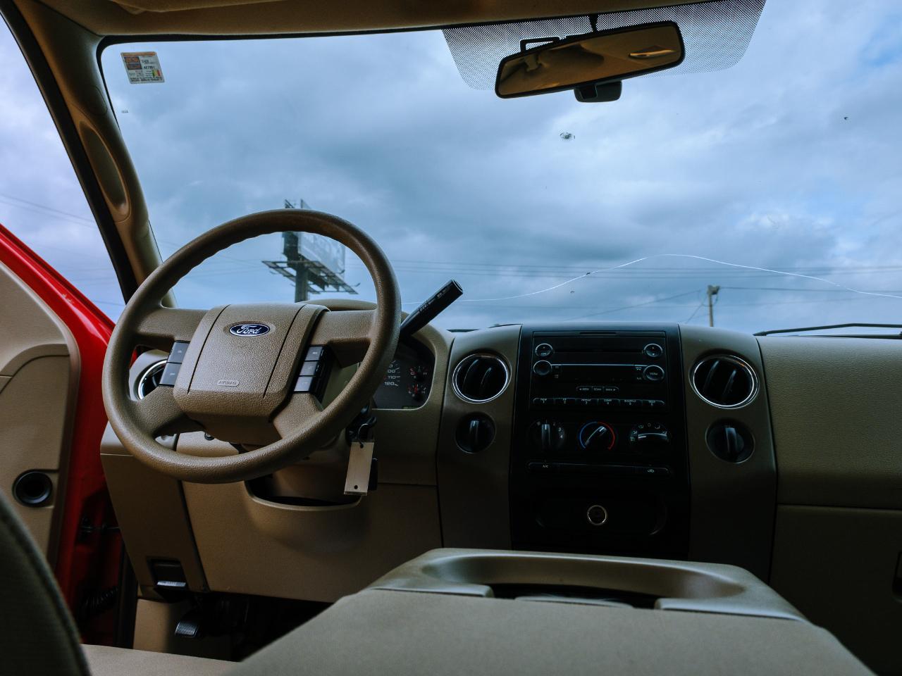 Ford F-150 Lariat SuperCrew 4WD 2004