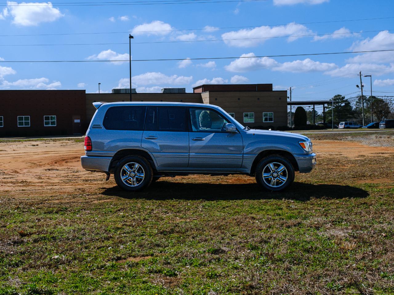 Lexus LX 470 Sport Utility 2006