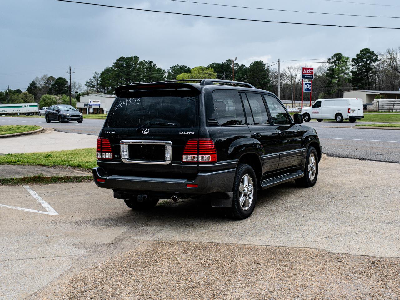 Lexus LX 470 Sport Utility 2007