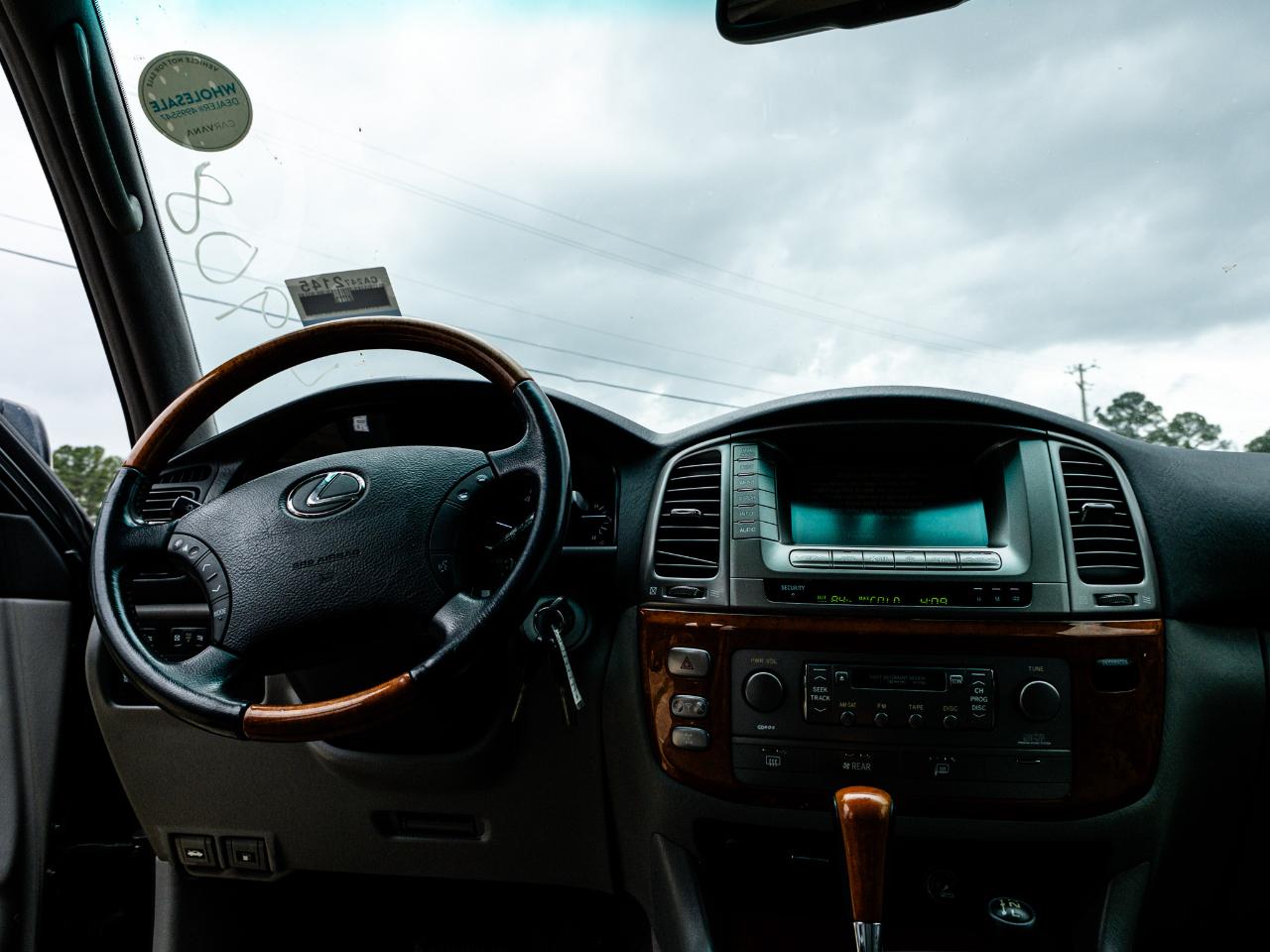 Lexus LX 470 Sport Utility 2007